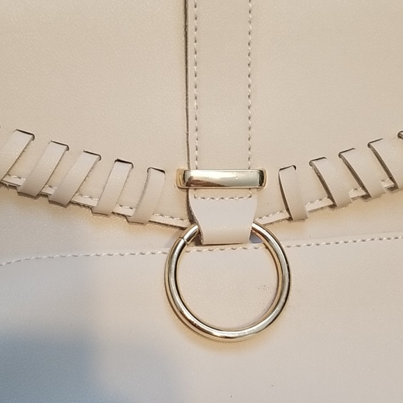 Cream + Gold Backpack - Picture 4 of 7